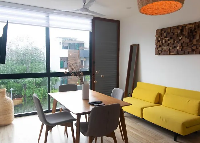 Amira Apartahotel