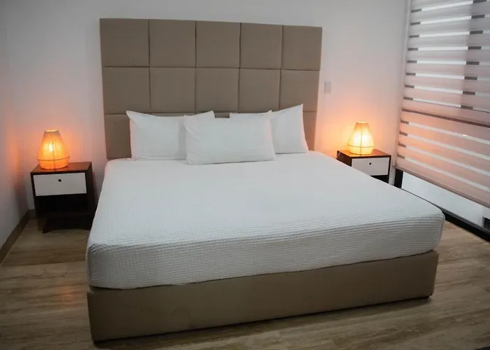 Amira Apartahotel 3*