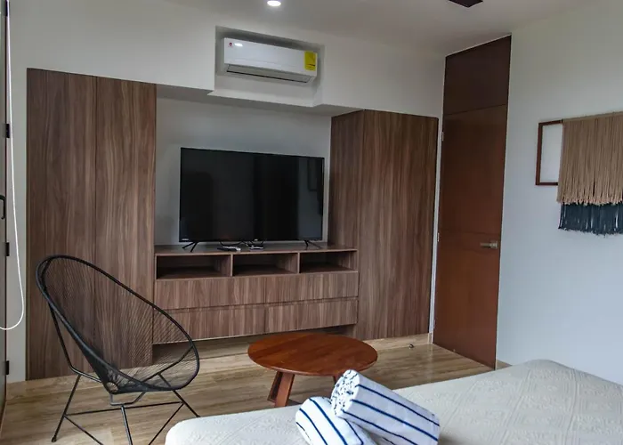 Apartahotel Amira 3*