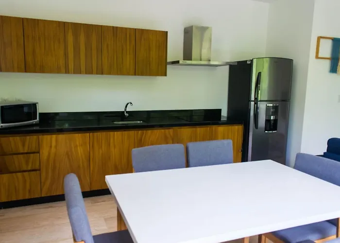 Amira Apartahotel 3*